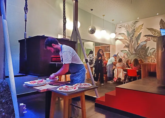 Avenue &SuitesHostel